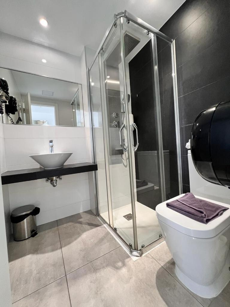 Bristol Sunset Beach Private Apartment Коралео Екстериор снимка