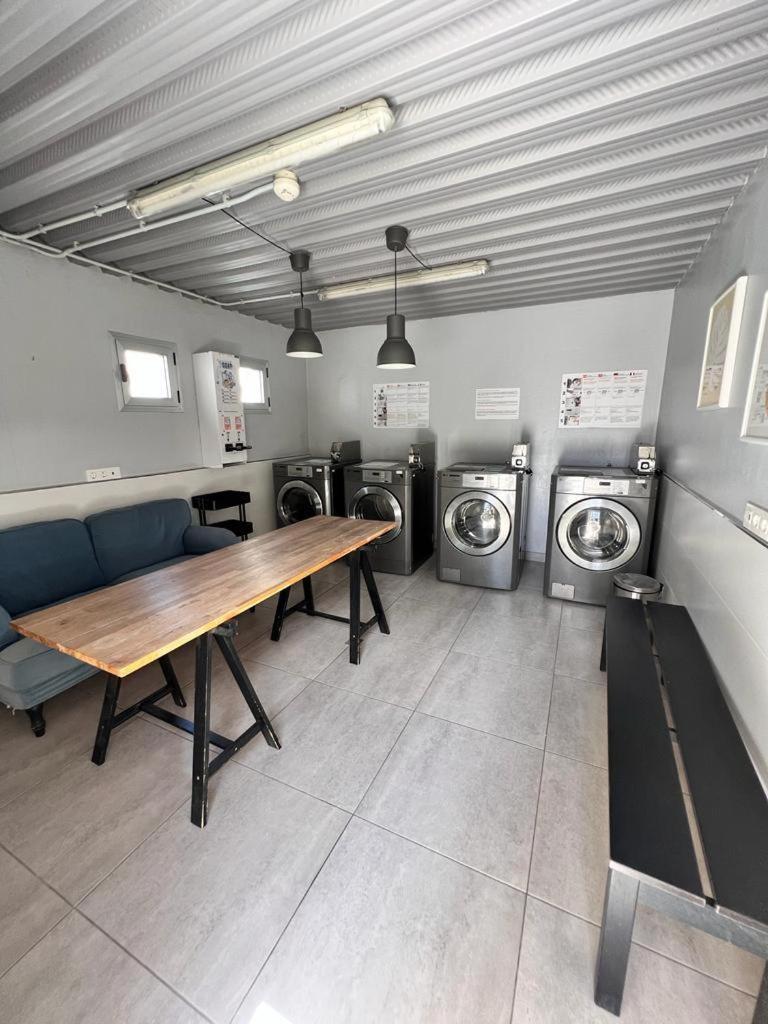 Bristol Sunset Beach Private Apartment Коралео Екстериор снимка