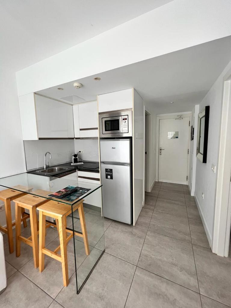 Bristol Sunset Beach Private Apartment Коралео Екстериор снимка