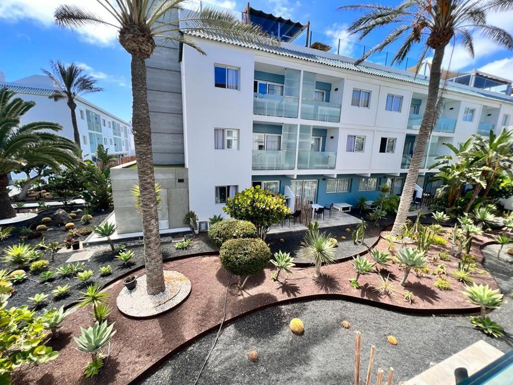 Bristol Sunset Beach Private Apartment Коралео Екстериор снимка